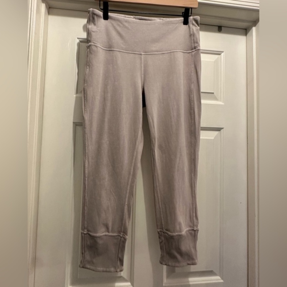 Lululemon Women's Wunder Under Crop 23" Ribbed Leggings